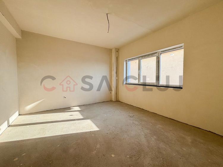 Duplex cu 4 camere cu Canalizare în Dâmbul Rotund