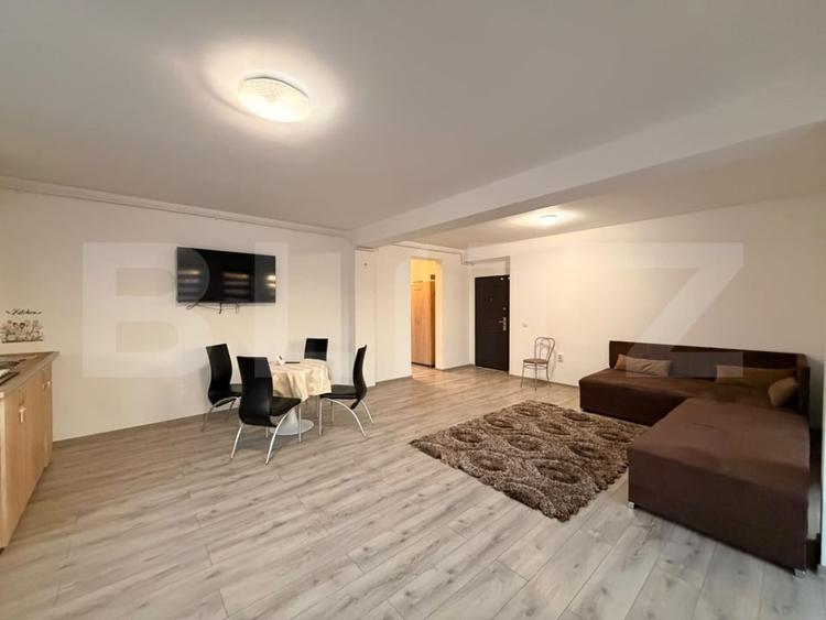 Apartament cu 2 camere decomandat, mobilat în Central