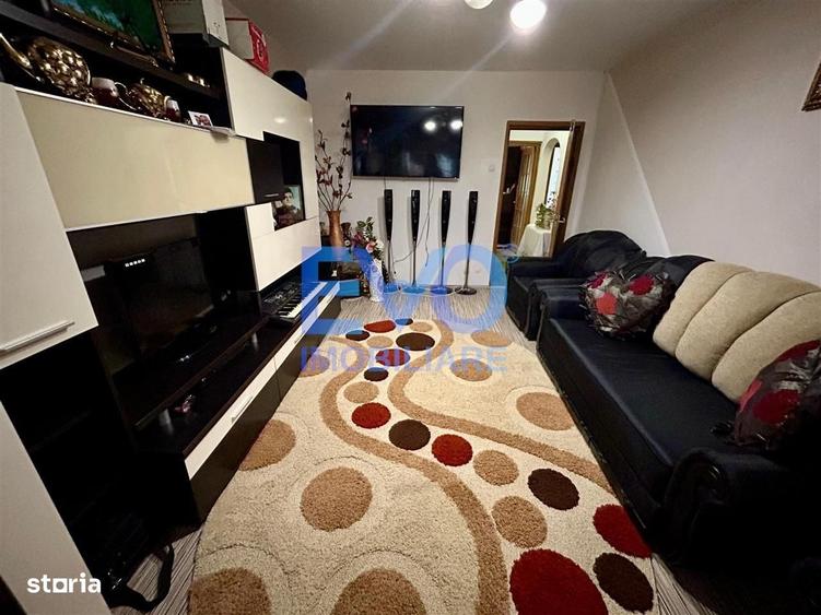 Apartament cu 3 camere în Alexandru cel Bun