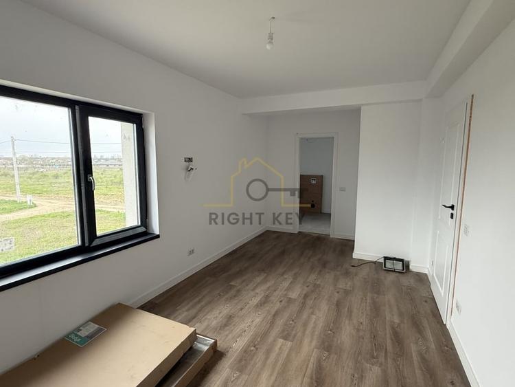 Casă individuală cu 4 camere cu Canalizare în Ciorogârla