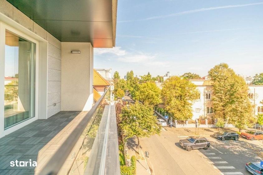 Apartament cu 4 camere în Dorobanți
