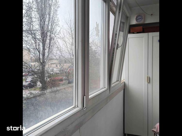 Apartament cu 3 camere, mobilat în Drumul Taberei — fotografia 1