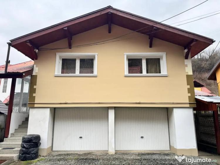 Casă cu 3 camere cu Teren 400 Mp în Valea Roșie