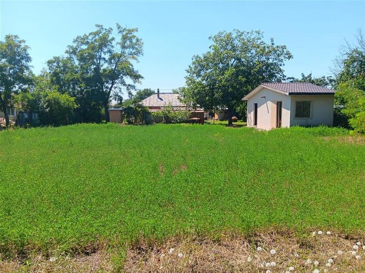 Teren Construcții intravilan de 949 mp, în Popricani