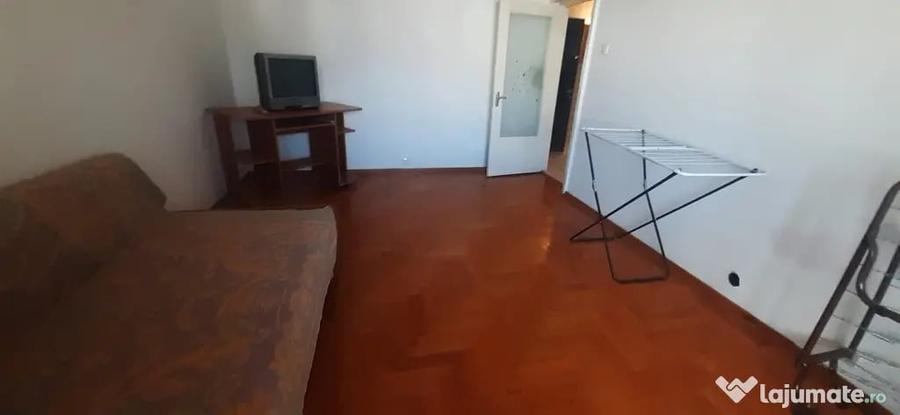 Republicii, zona buna, 2 camere, etaj 3 - 1