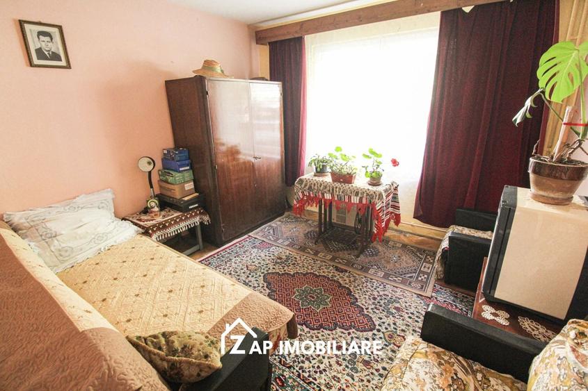 Apartament cu 3 camere decomandat în 7 Noiembrie