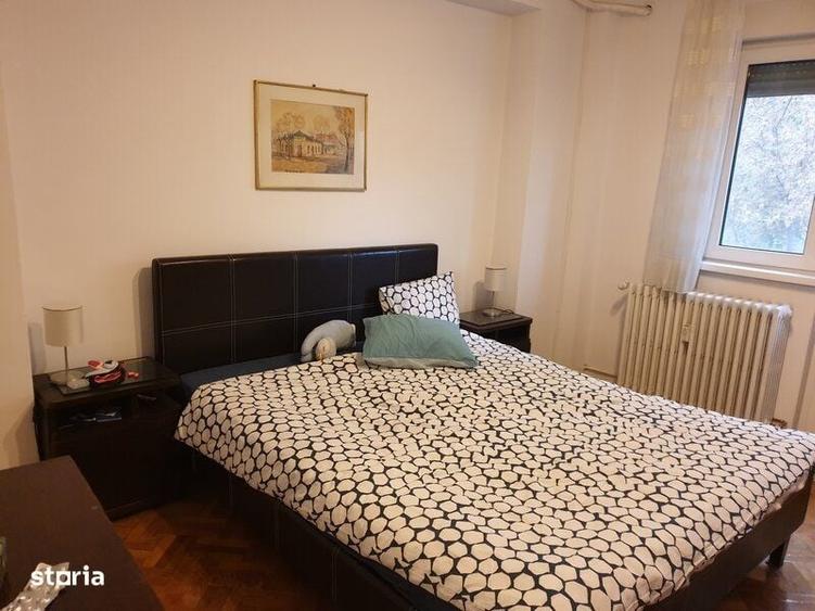Apartament cu 3 camere semidecomandat în Ștefan cel Mare