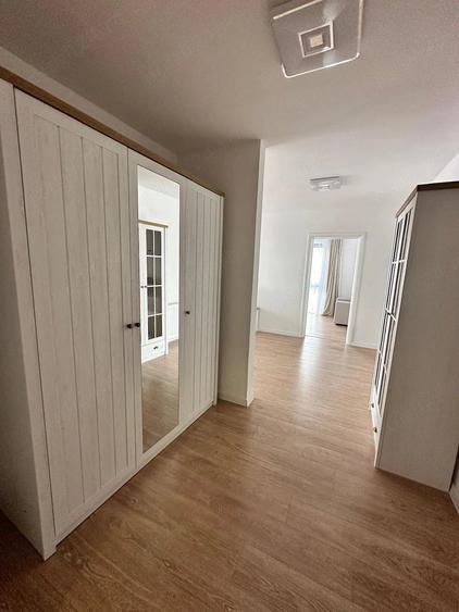 Apartament cu 3 camere decomandat în Iosia