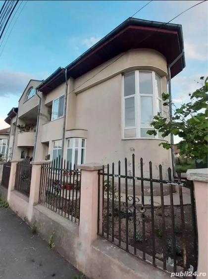 Casă cu Teren 120 Mp în Central