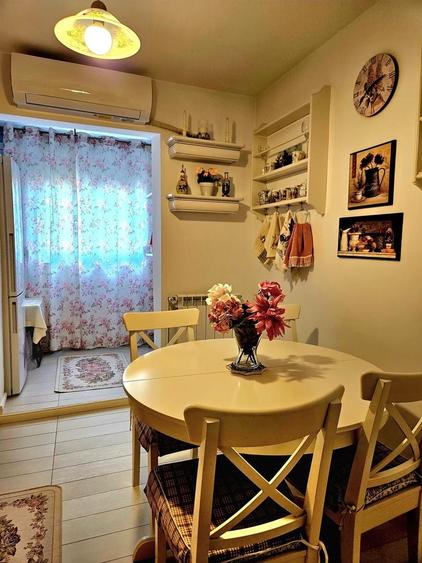 Apartament cu 3 camere decomandat, mobilat în Gorjului