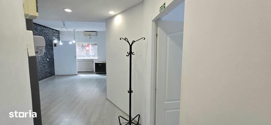 Apartament cu 4 camere în Moșilor