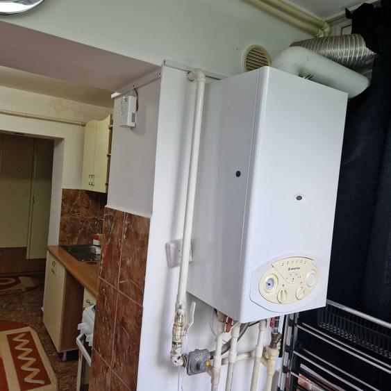 Apartament cu 2 camere decomandat în Exterior Vest