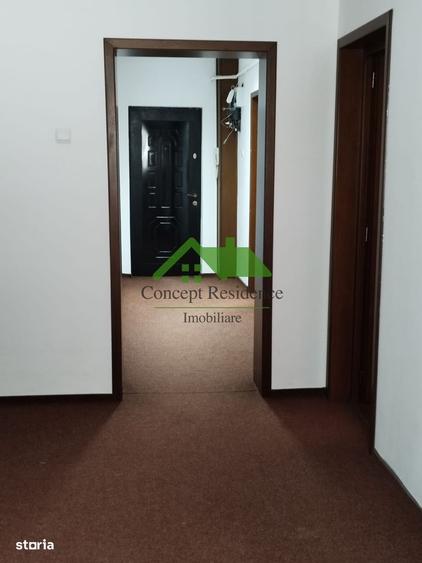 Garsonieră decomandată în Central