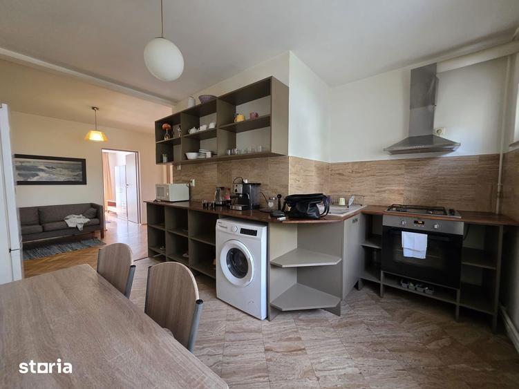Apartament cu 3 camere în Împăratul Traian