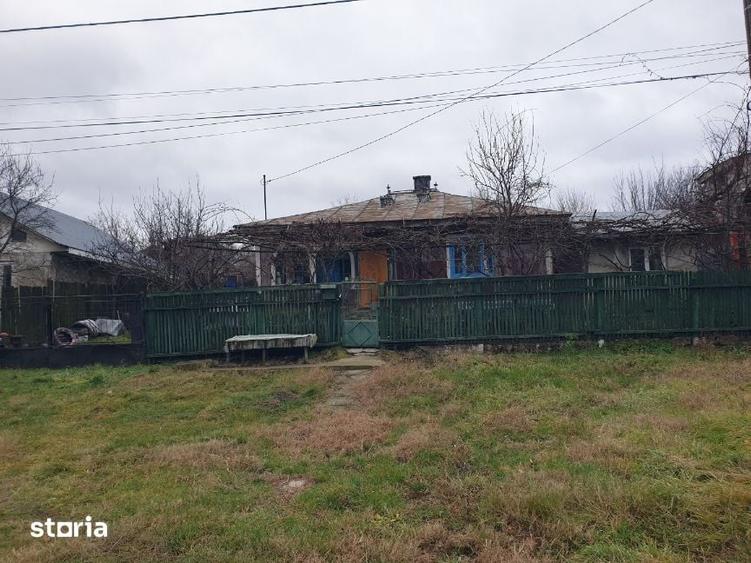 Casă cu 3 camere cu Teren 907 Mp în Popricani