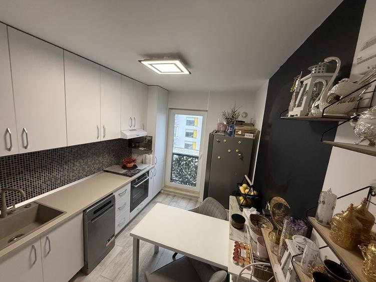 Apartament cu 2 camere decomandat în Mogoșoaia