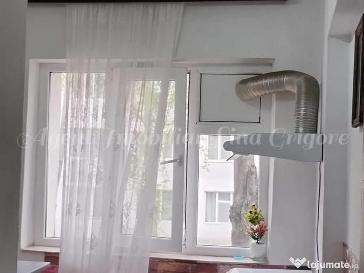 Apartament cu 2 camere decomandat în Gară