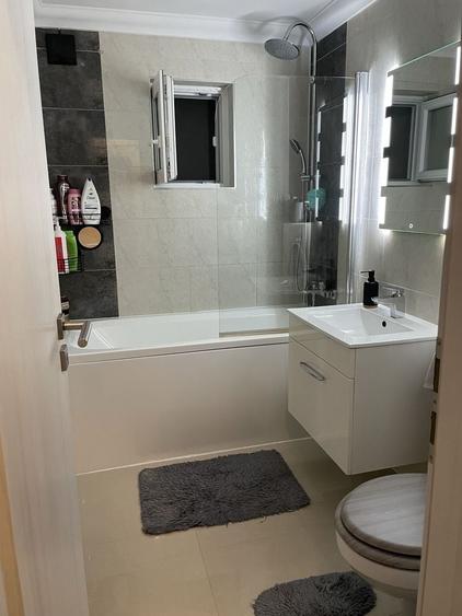 Apartament cu 3 camere decomandat în Mărăști