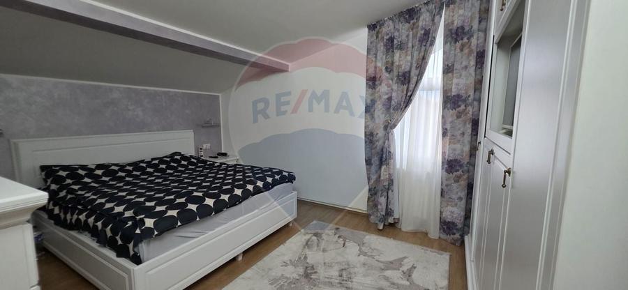 Casă individuală cu 6 camere cu Teren 389 Mp în Micro 3