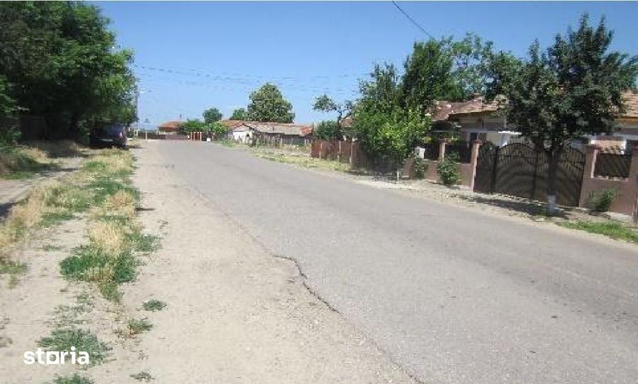 Spațiu comercial, de 66.98 mp, în Luciu