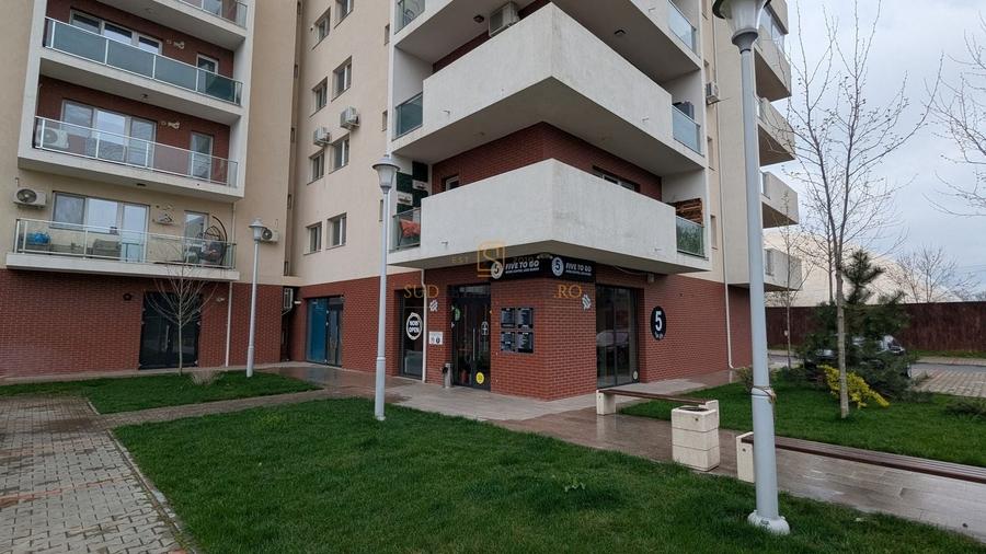 Spațiu comercial, de 89.769996643066 mp, în Berceni