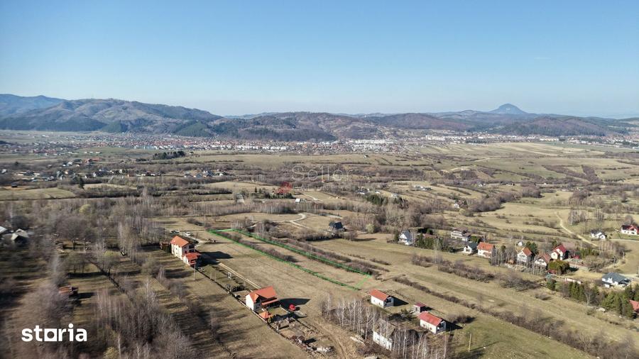 Teren de 4043 mp, în Bran