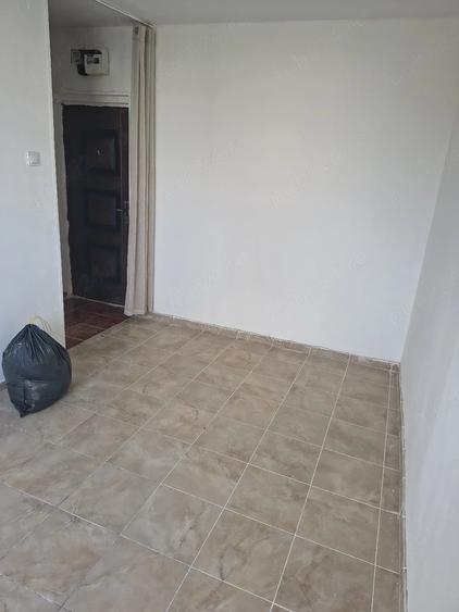 Garsonieră semidecomandată în Rahova