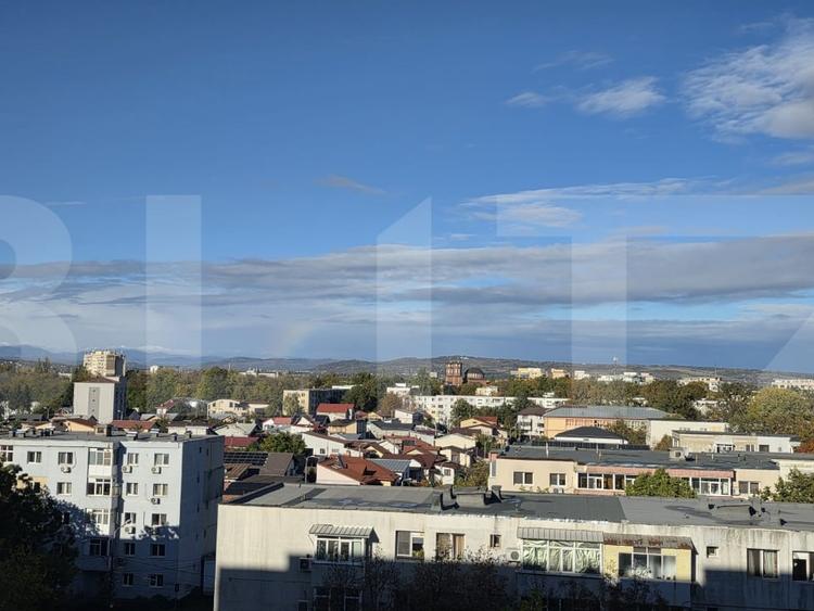 Apartament cu 2 camere decomandat, mobilat în Republicii