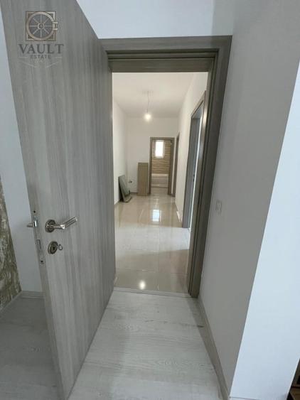 Apartament cu 3 camere decomandat, mobilat în Metalurgiei