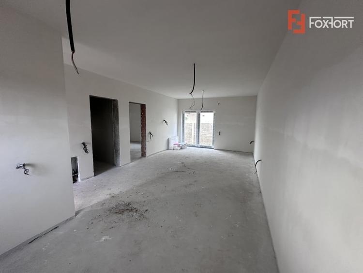 Duplex cu 3 camere cu Canalizare în Moșnița Nouă