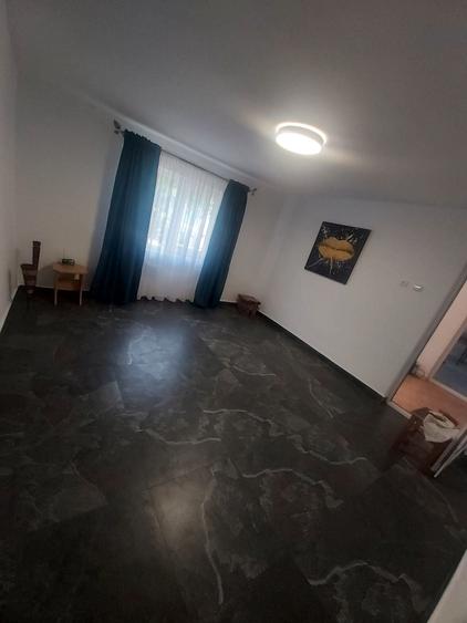 Casă cu 4 camere în Biruința