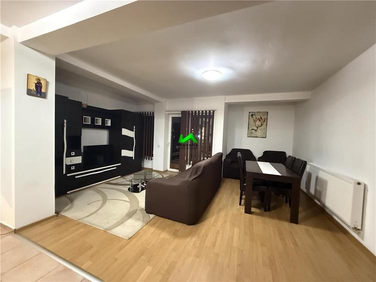Apartament cu 3 camere decomandat în Ștrand