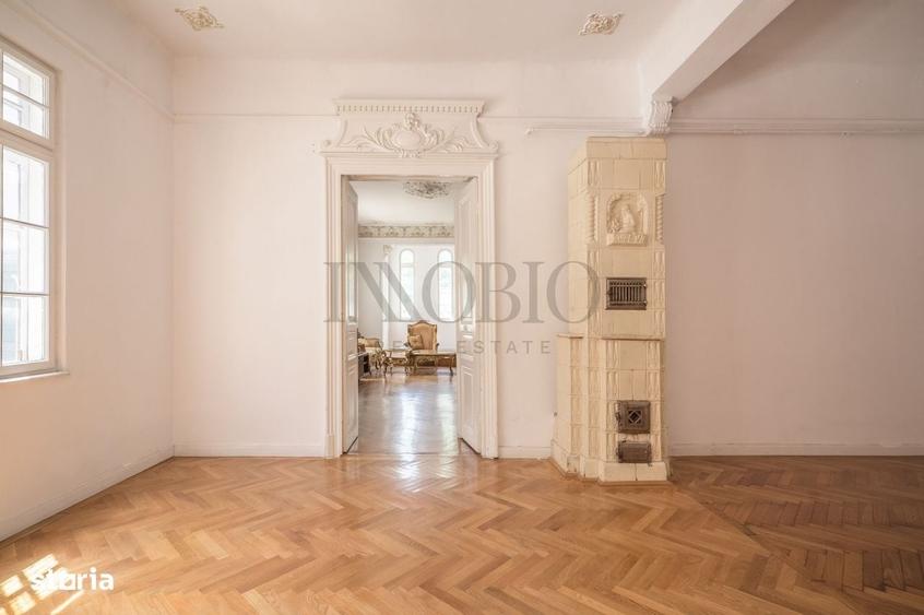 Casă cu 4 camere cu Teren 707 Mp în Romană
