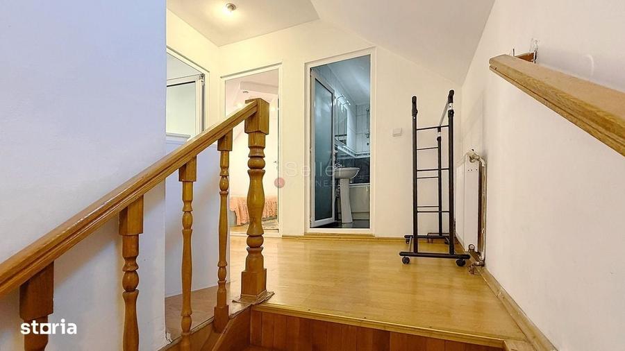 Apartament cu 3 camere în Schei