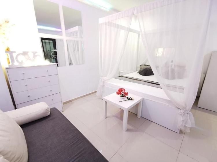 Spațiu comercial, de 30 mp, în Casa de Cultură