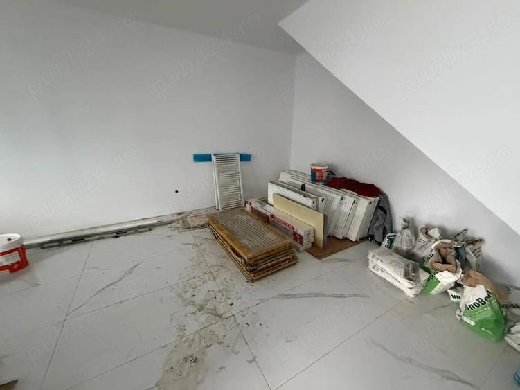 Casă cu 5 camere cu Teren 300 Mp în Chiajna