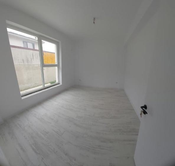 Apartament cu 2 camere decomandat în Vârteju