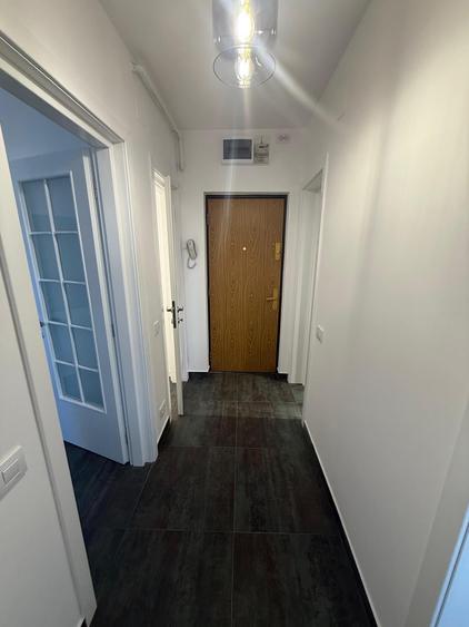 Apartament cu 2 camere circular în Vatra Luminoasă