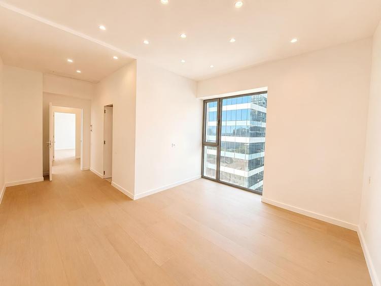 Apartament cu 3 camere decomandat în Aviației