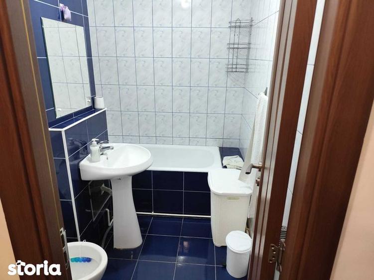 Apartament cu 2 camere decomandat în Craiter