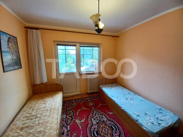 Apartament cu 4 camere decomandat, mobilat în Mihai Viteazul