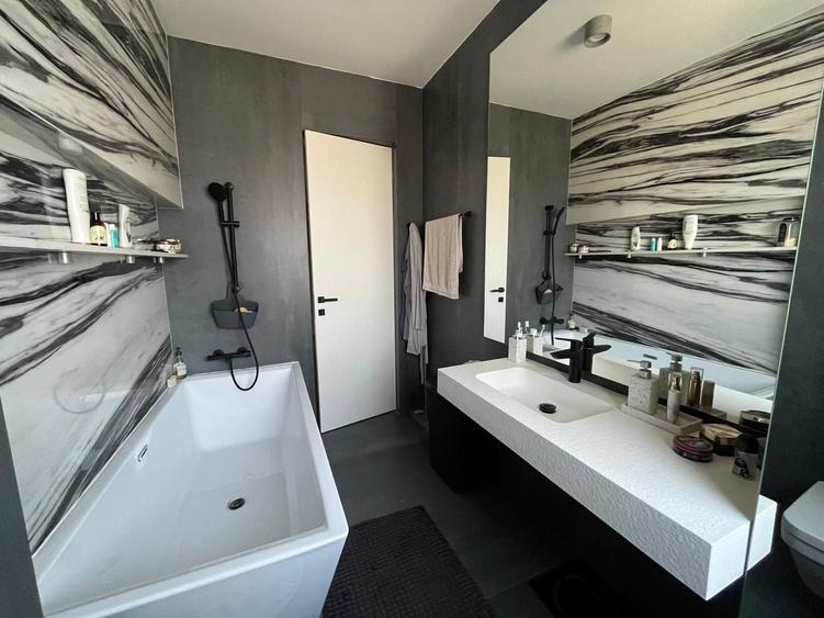 Duplex cu 4 camere cu Canalizare în Corbeanca