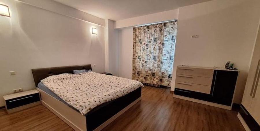 Apartament cu 2 camere decomandat în Bucur Obor