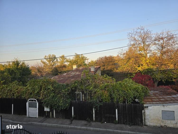 Casă cu 4 camere în Bughea de Sus