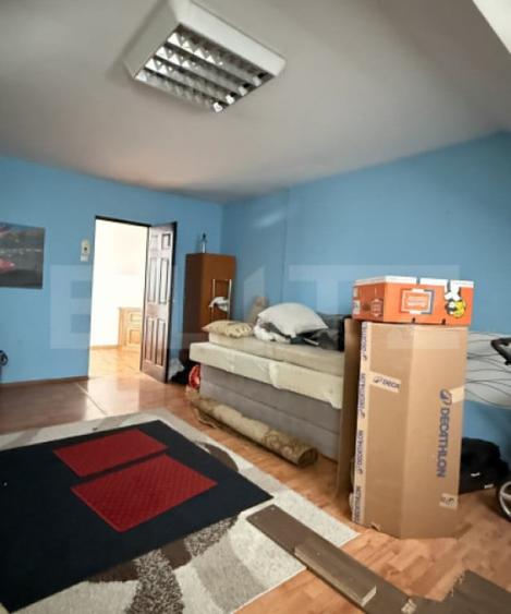 Apartament cu 5 camere decomandat în Central