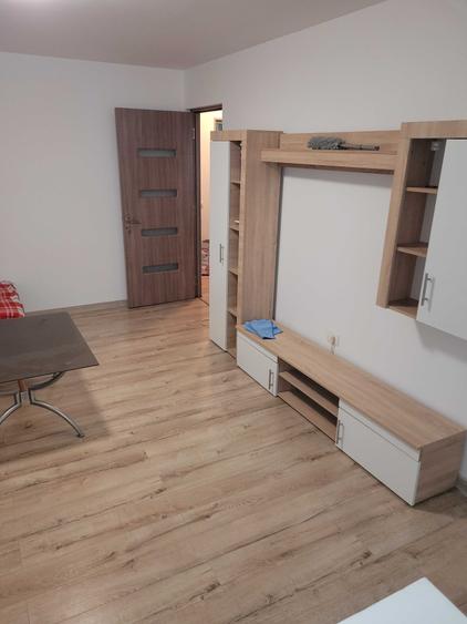 Apartament cu 2 camere decomandat în Giurgiului