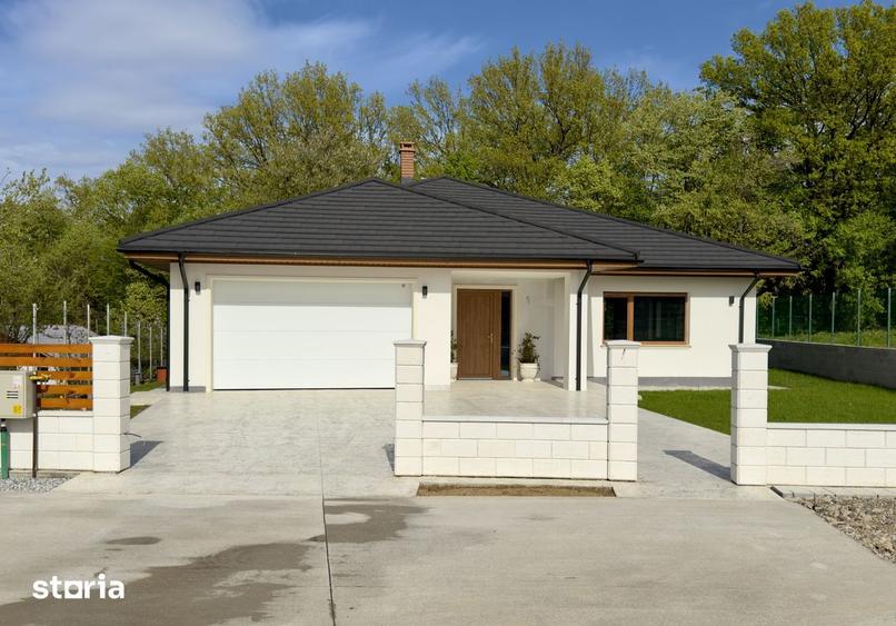 Casă cu 4 camere cu Teren 1000 Mp în Bârnova