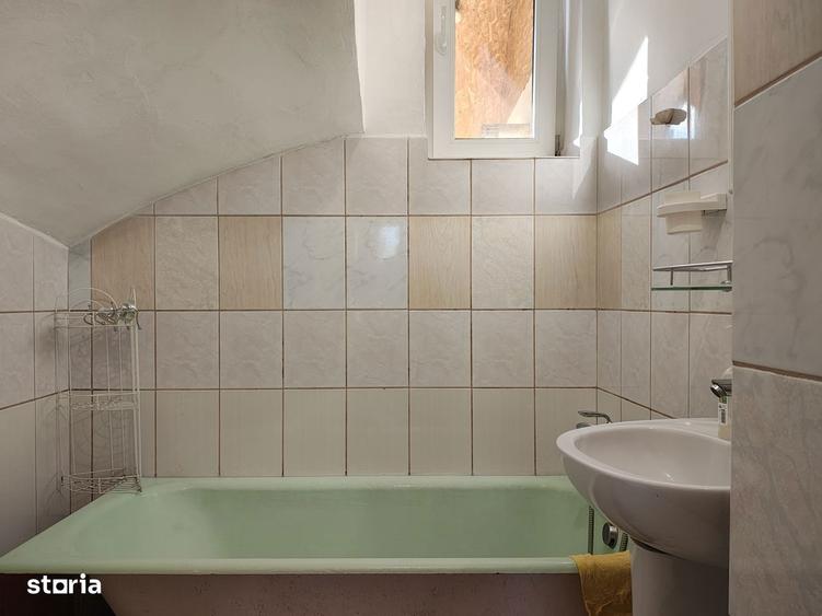 Casă cu 3 camere decomandat cu Teren 360 Mp în Grigorescu