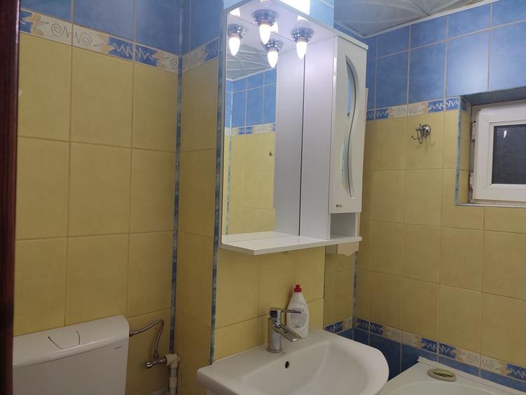 Apartament cu 2 camere decomandat în Exterior Vest
