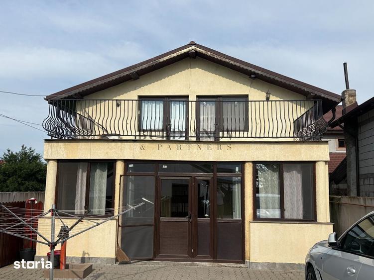 Casă cu 7 camere cu Teren 400 Mp în Brănești